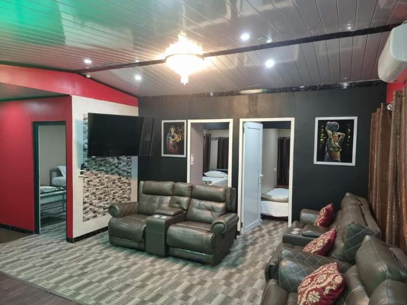 Al - Minhaj Service Apartments image