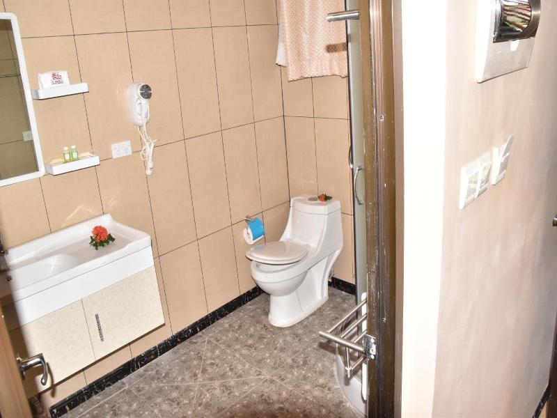 Al - Minhaj Service Apartments image