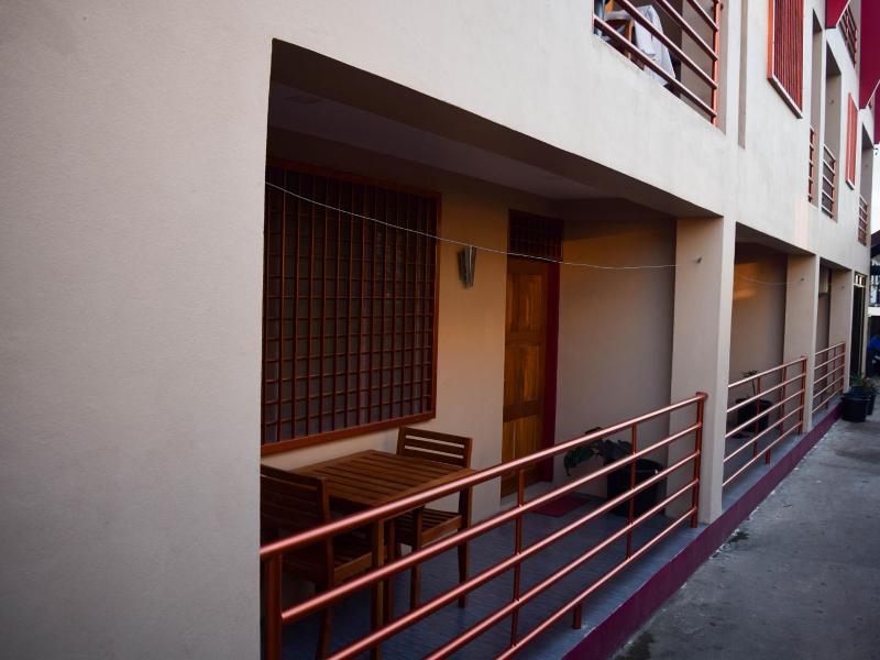 Al - Minhaj Service Apartments image