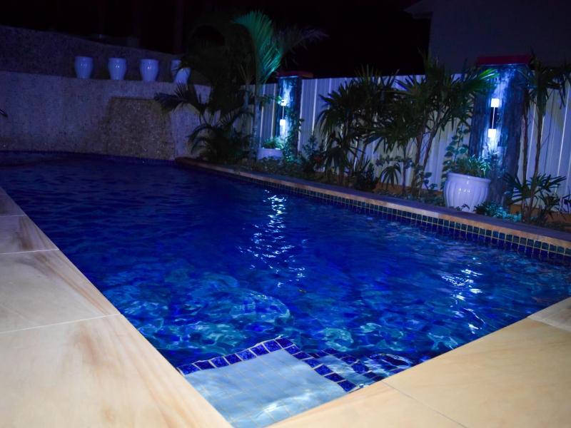 Al - Minhaj Service Apartments image