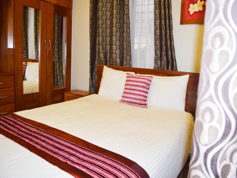 Al - Minhaj Service Apartments image
