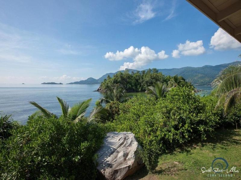 South Point Villas Cerf Island image
