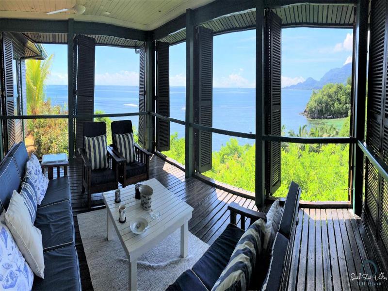 South Point Villas Cerf Island image