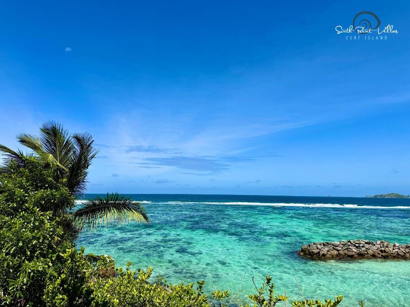 South Point Villas Cerf Island image