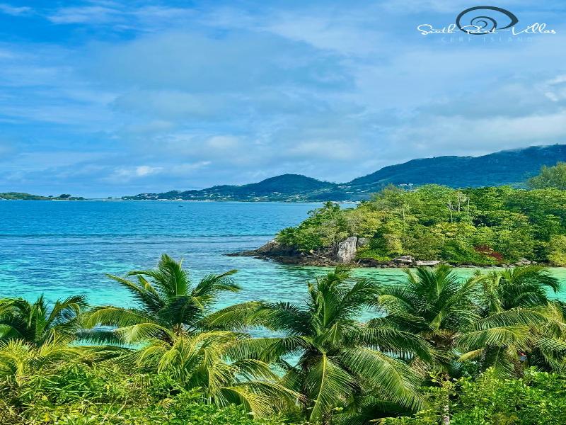 South Point Villas Cerf Island image