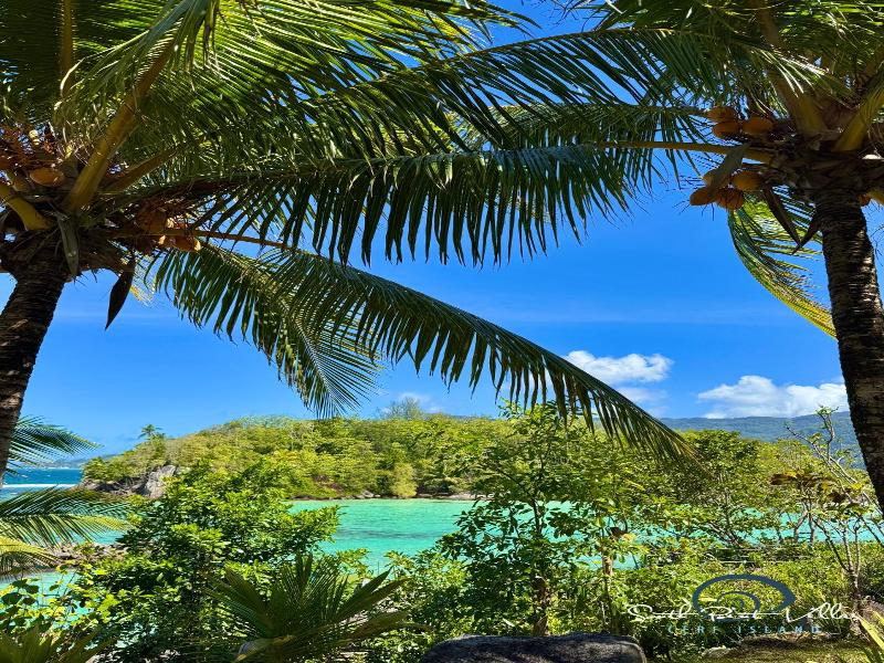 South Point Villas Cerf Island image