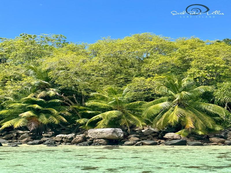 South Point Villas Cerf Island image
