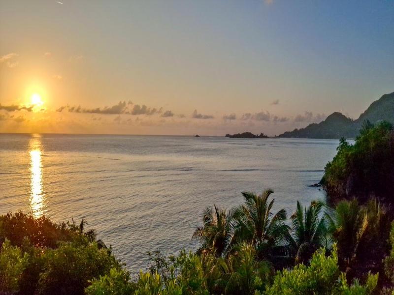 South Point Villas Cerf Island image