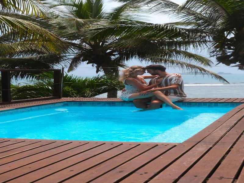South Point Villas Cerf Island image