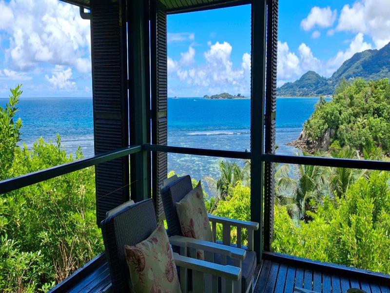 South Point Villas Cerf Island image