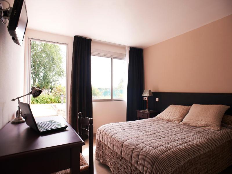 Hotel La Longue Vue image