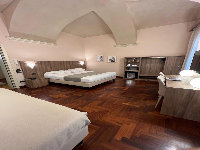 Hotel Boutique Antiche Mura image