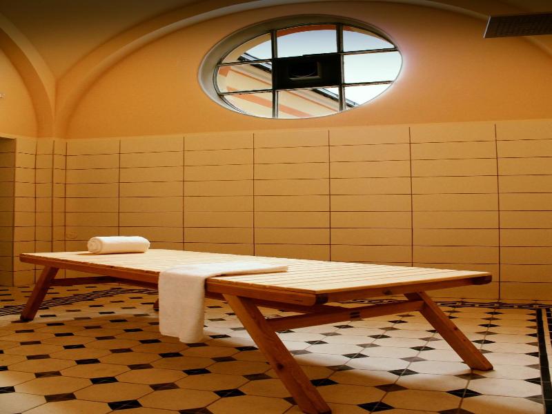 Isa Begov Hamam Hotel image