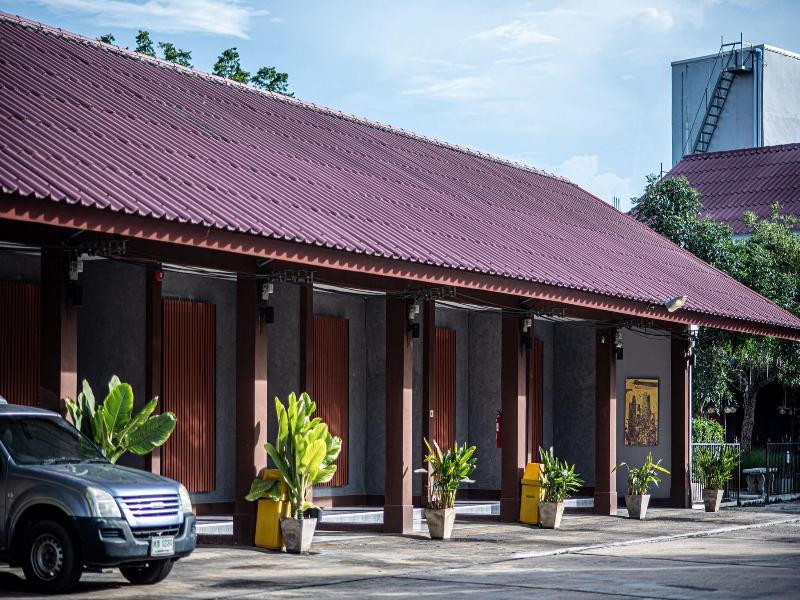 Tarnsiri Boutique Resort image