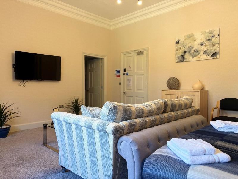 Rossal House Apartments image