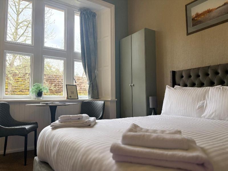 Rossal House Apartments image