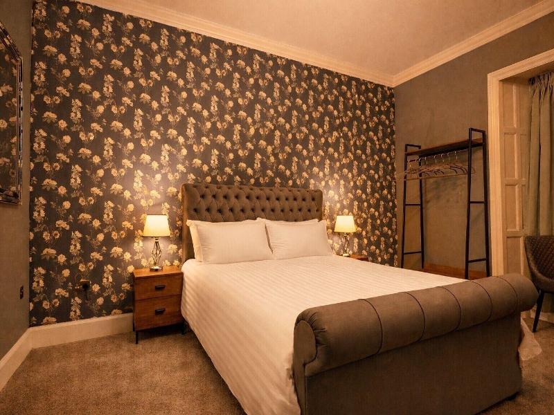 Rossal House Apartments image