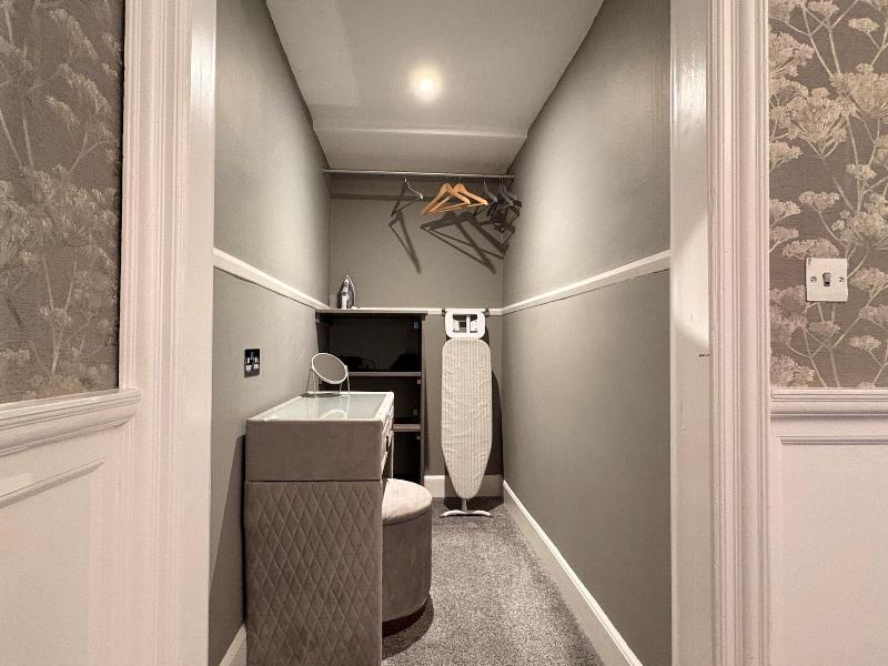 Rossal House Apartments image
