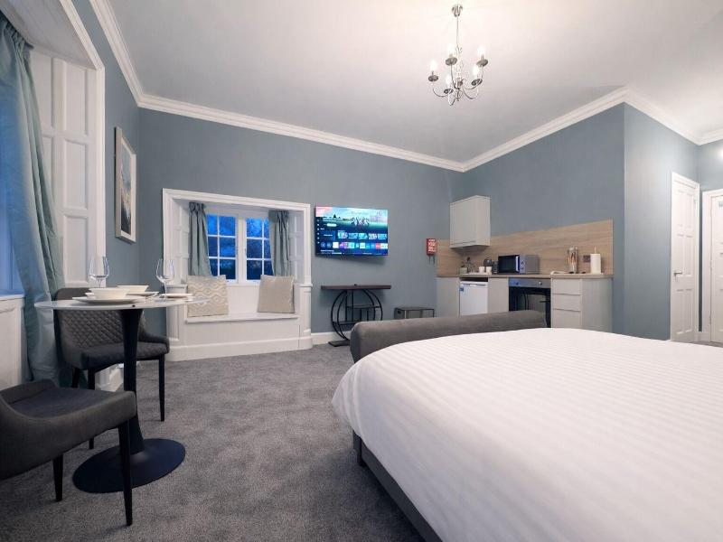 Rossal House Apartments image
