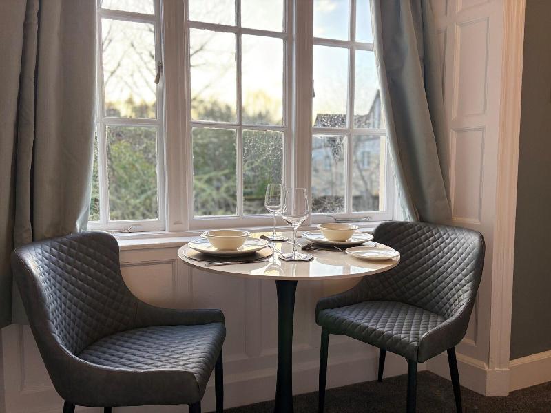 Rossal House Apartments image