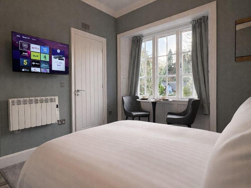 Rossal House Apartments image
