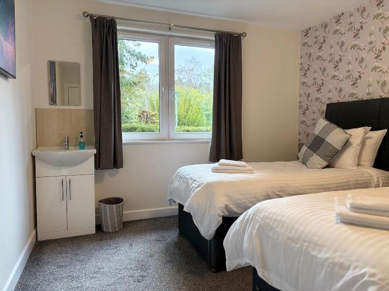 Rossal House Apartments image