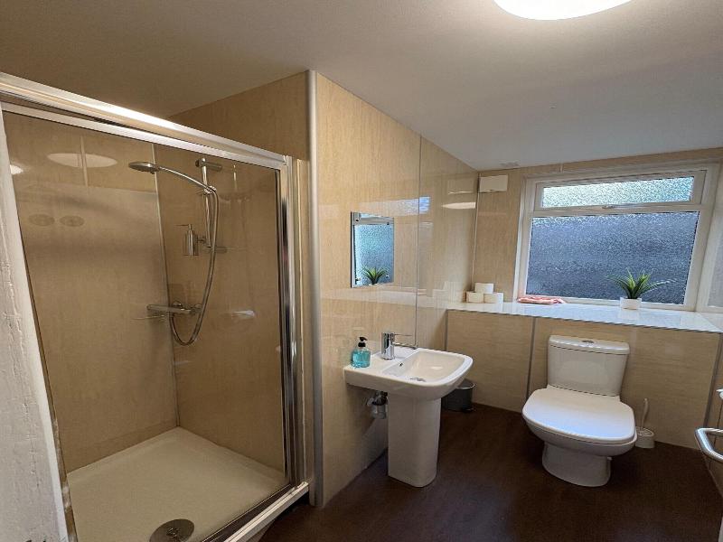 Rossal House Apartments image