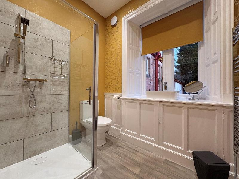 Rossal House Apartments image