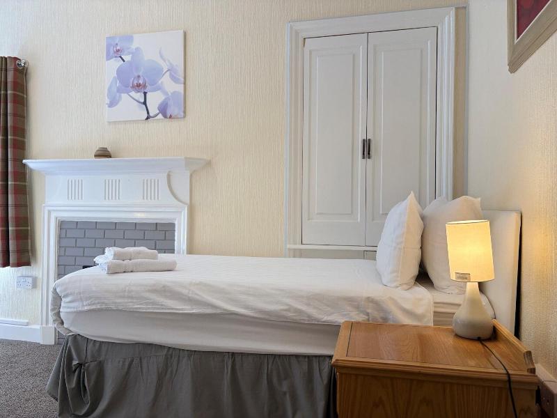 Rossal House Apartments image