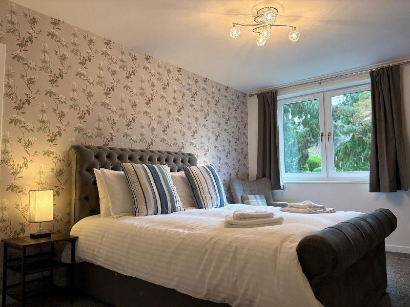 Rossal House Apartments image
