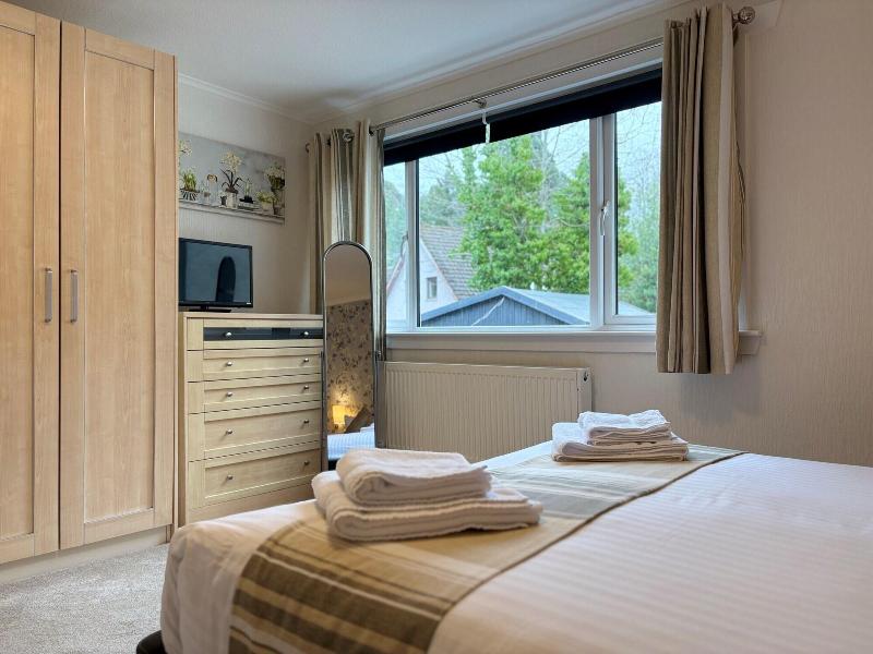 Rossal House Apartments image