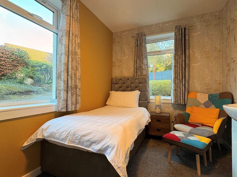 Rossal House Apartments image
