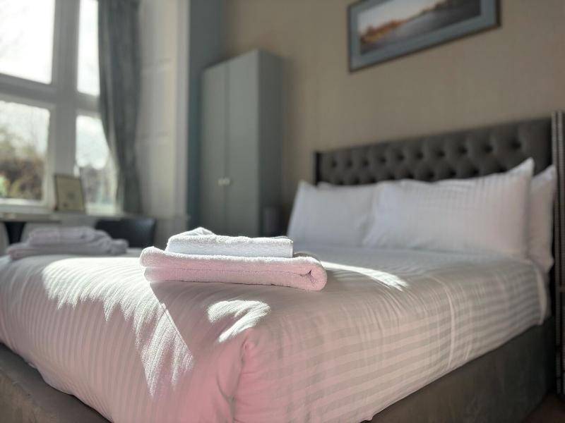 Rossal House Apartments image