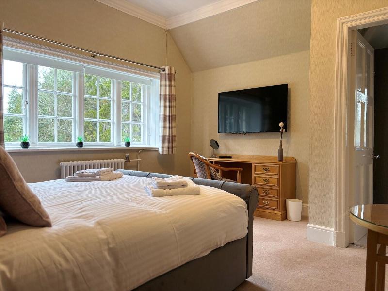 Rossal House Apartments image