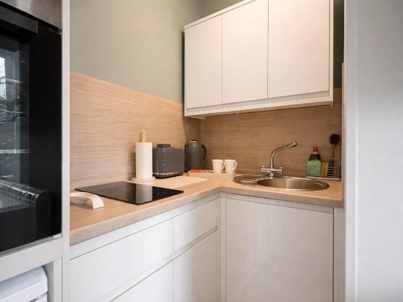 Rossal House Apartments image