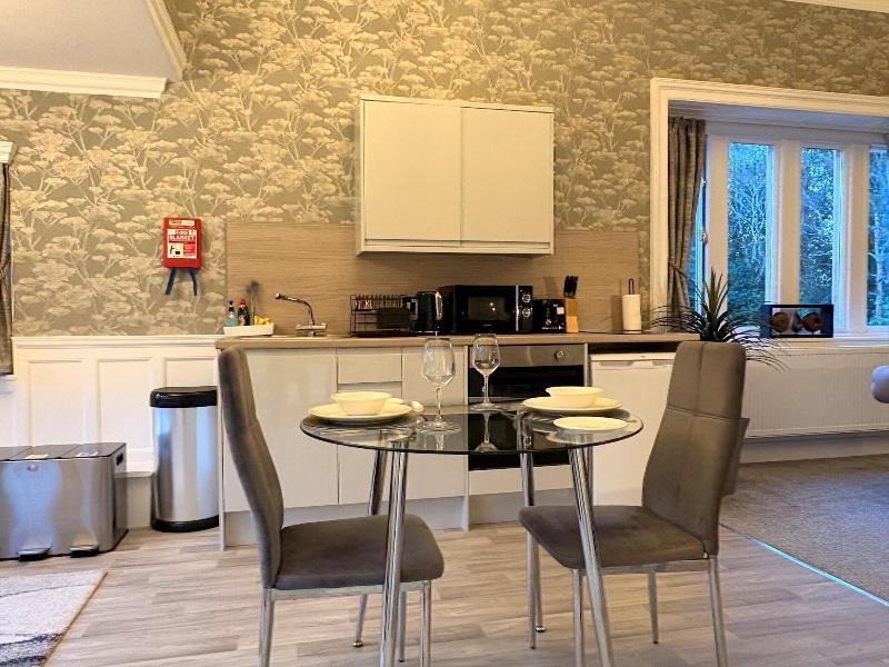 Rossal House Apartments image