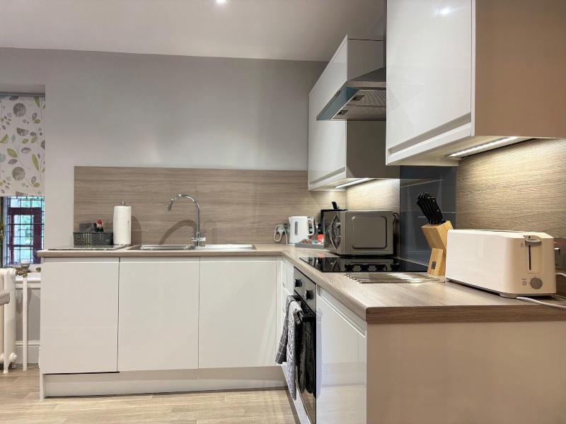 Rossal House Apartments image