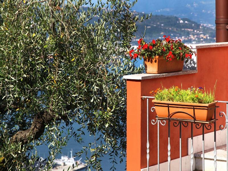 Le Ville Relais image
