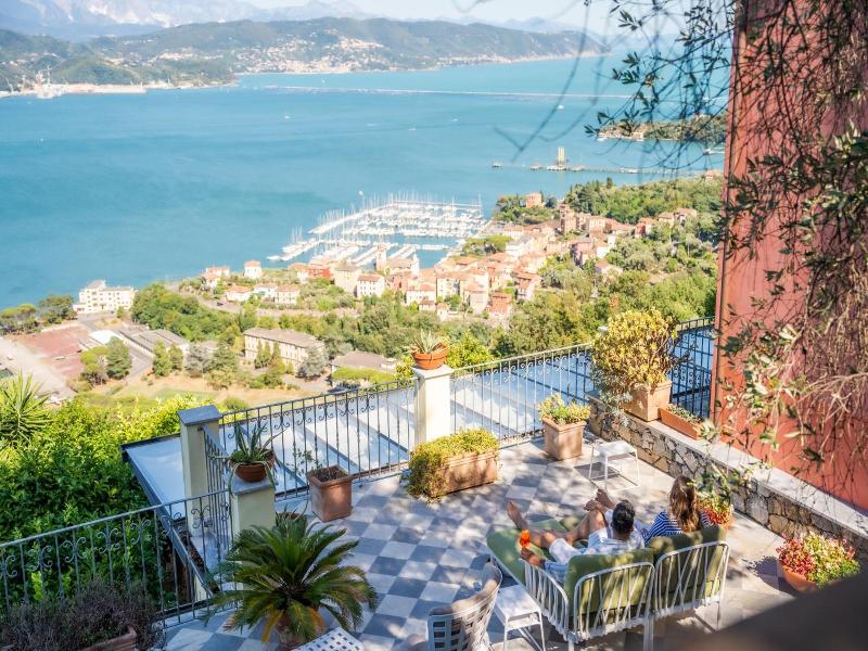 Le Ville Relais image