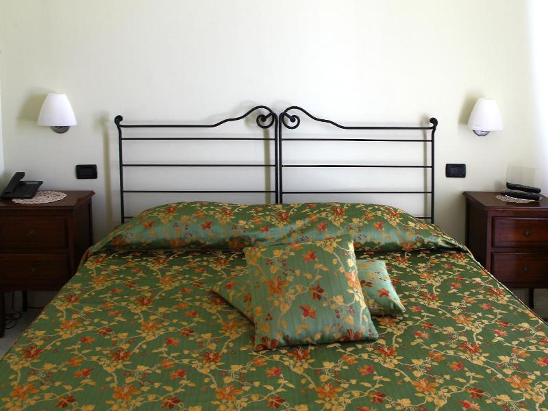 Le Ville Relais image