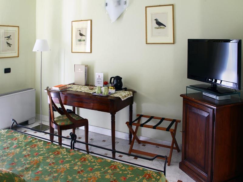 Le Ville Relais image