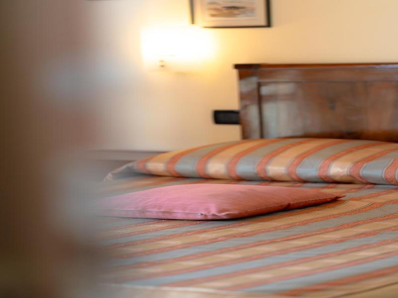Le Ville Relais image