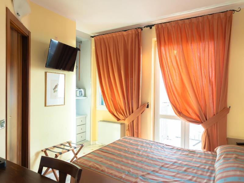 Le Ville Relais image