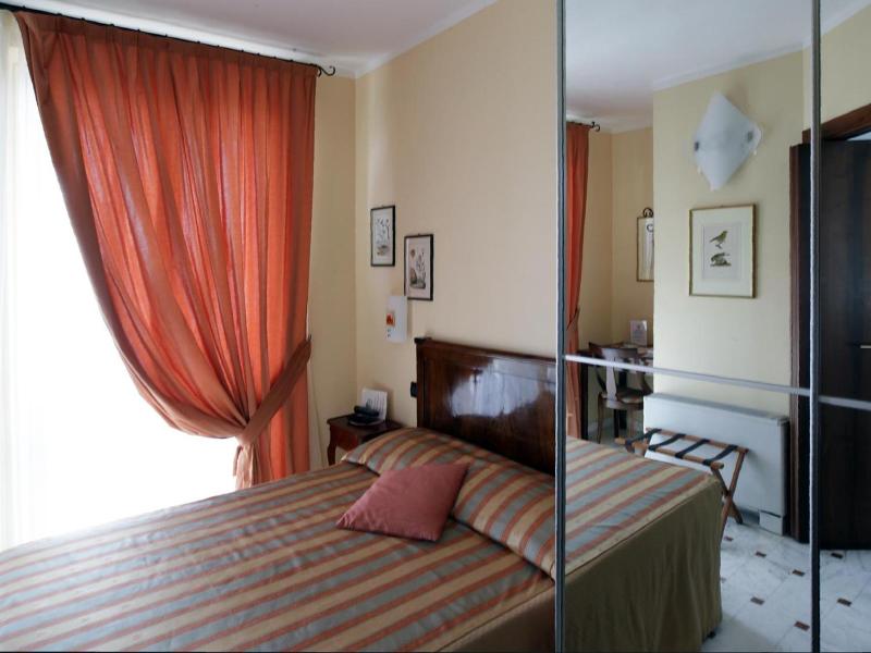 Le Ville Relais image