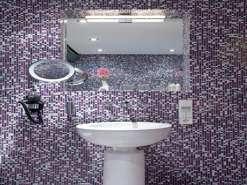 Abito Suites image