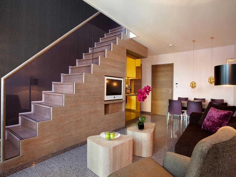 Abito Suites image