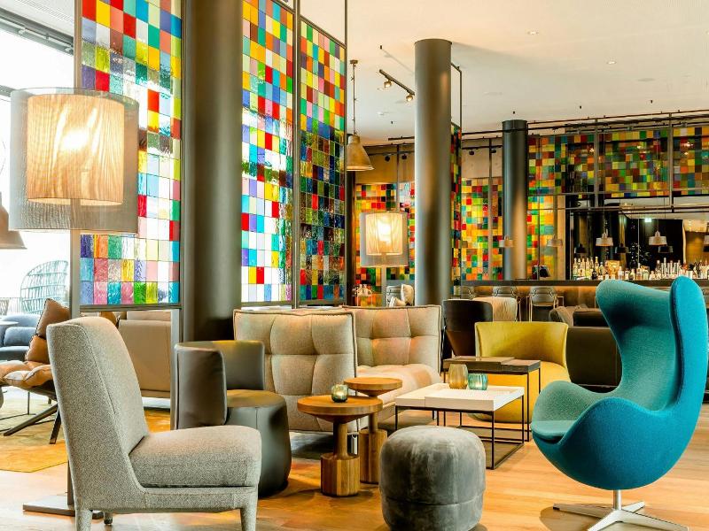 Motel One Köln-neumarkt image