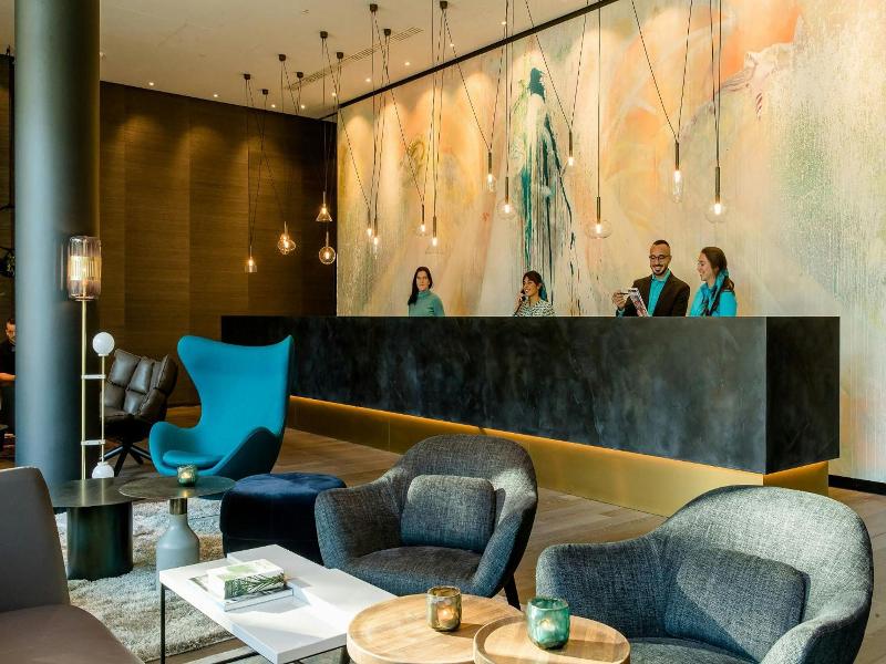 Motel One Köln-neumarkt image