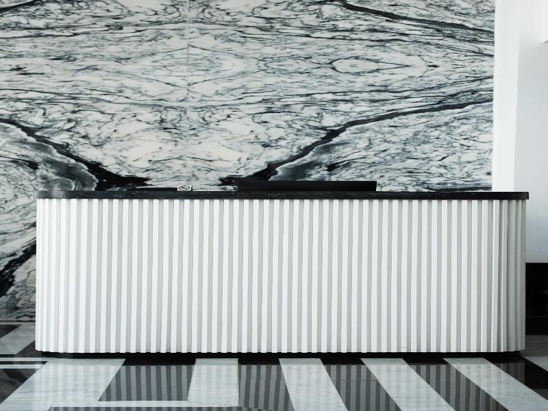 Chic Hotel image