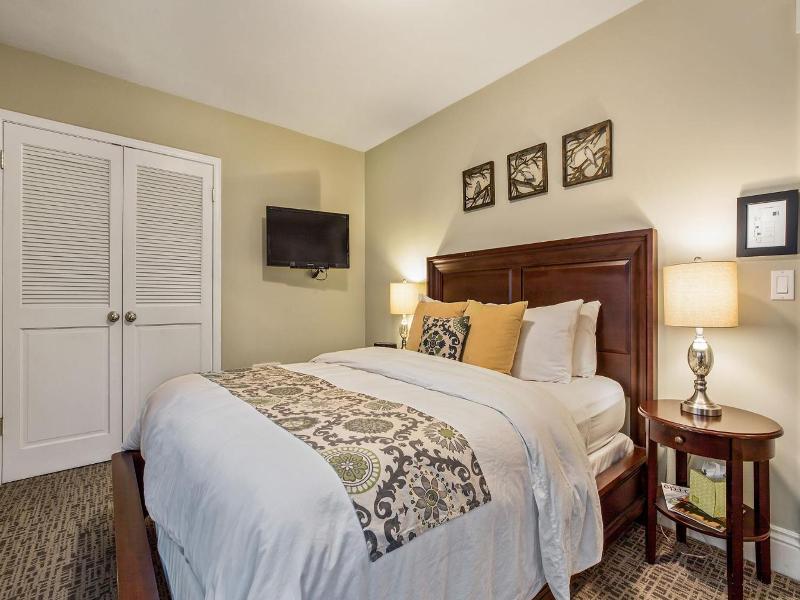 Parker Guest House image